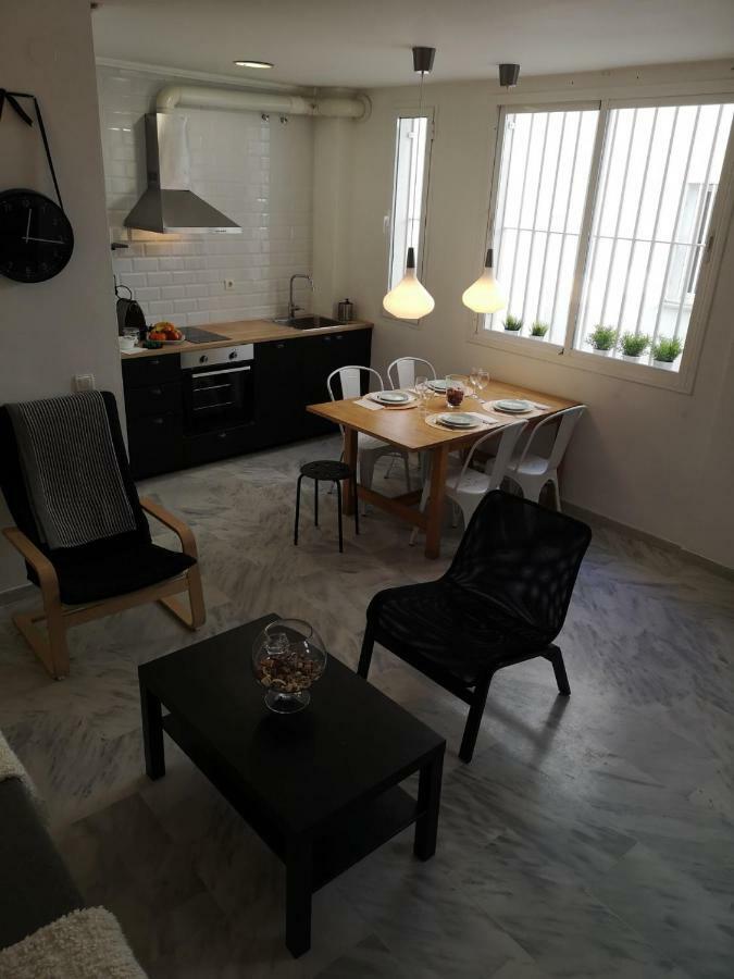 Apartamento Gigantes Málaga Exterior foto